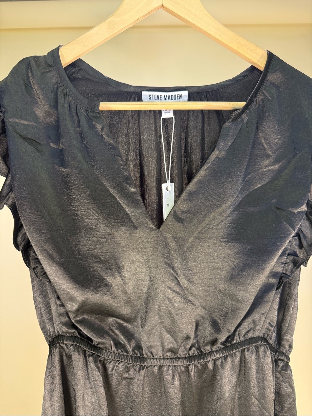 Steve Madden Black V-Neck Satin Chiffon Mini Dress